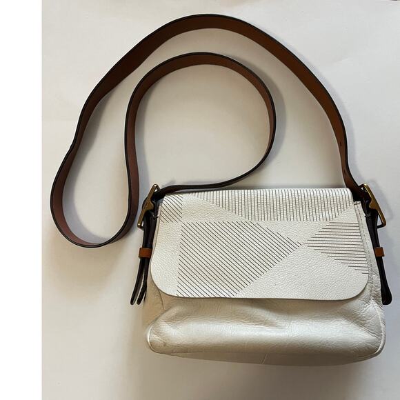 Fossil | Harper Saddle Crossbody Pebbled Leather Bag Cream - Picture 1 of 7